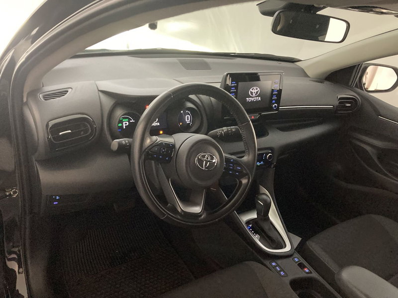 Toyota Yaris usata a Barletta-Andria-Trani (8)