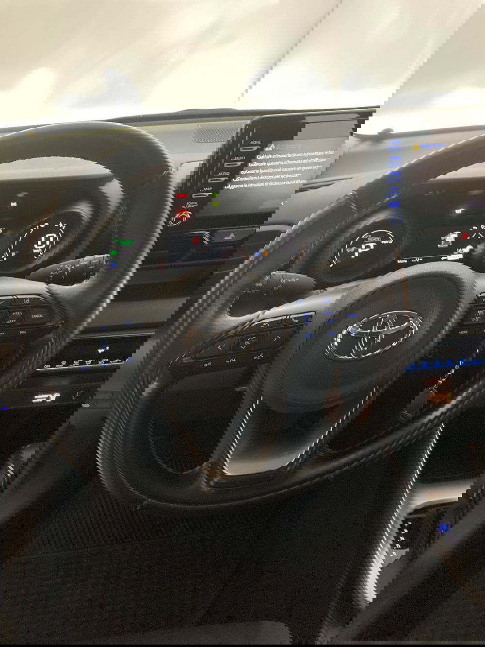 Toyota Yaris usata a Barletta-Andria-Trani (9)