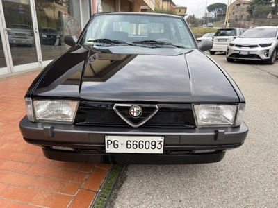 Alfa Romeo 75 2.0i Twin Spark del 1990 usata a Cortona
