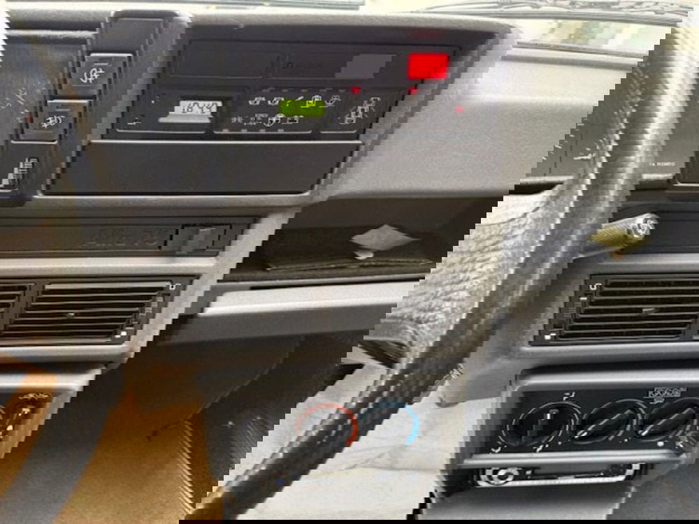 Alfa Romeo 75 usata a Arezzo (17)