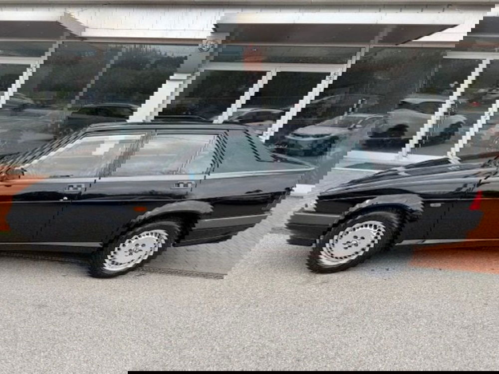 Alfa Romeo 75 usata a Arezzo (8)