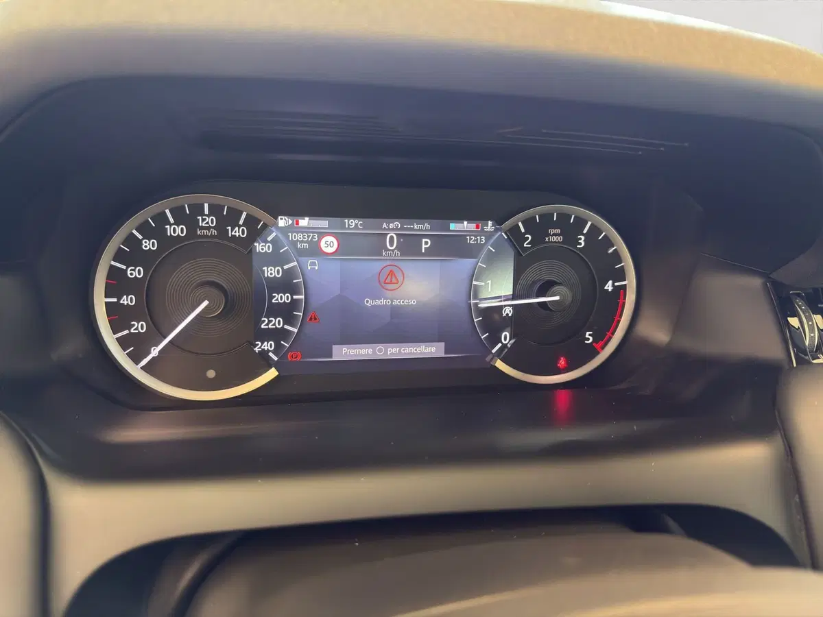 Land Rover Discovery Sport usata a Latina (10)