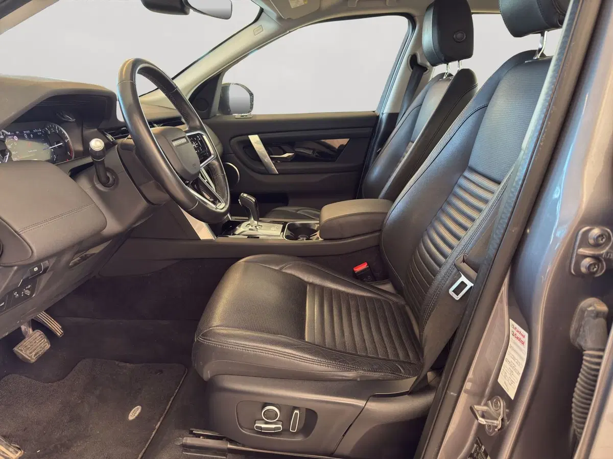 Land Rover Discovery Sport usata a Latina (11)