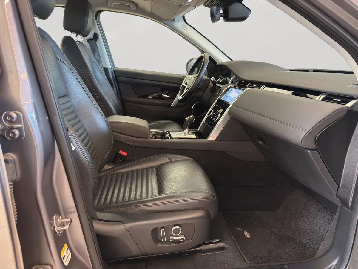 Land Rover Discovery Sport usata a Latina (3)