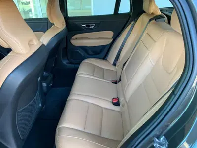 Volvo V60 Cross Country D4 AWD Geartronic Summum del 2020 usata a Muggia