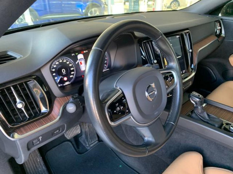 Volvo V60 Cross Country usata a Trieste (14)