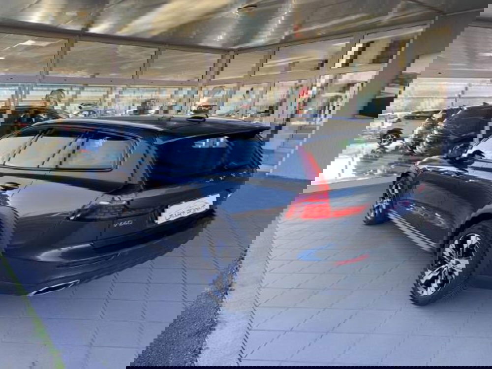 Volvo V60 Cross Country usata a Trieste (3)