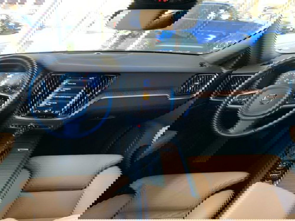 Volvo V60 Cross Country usata a Trieste (9)
