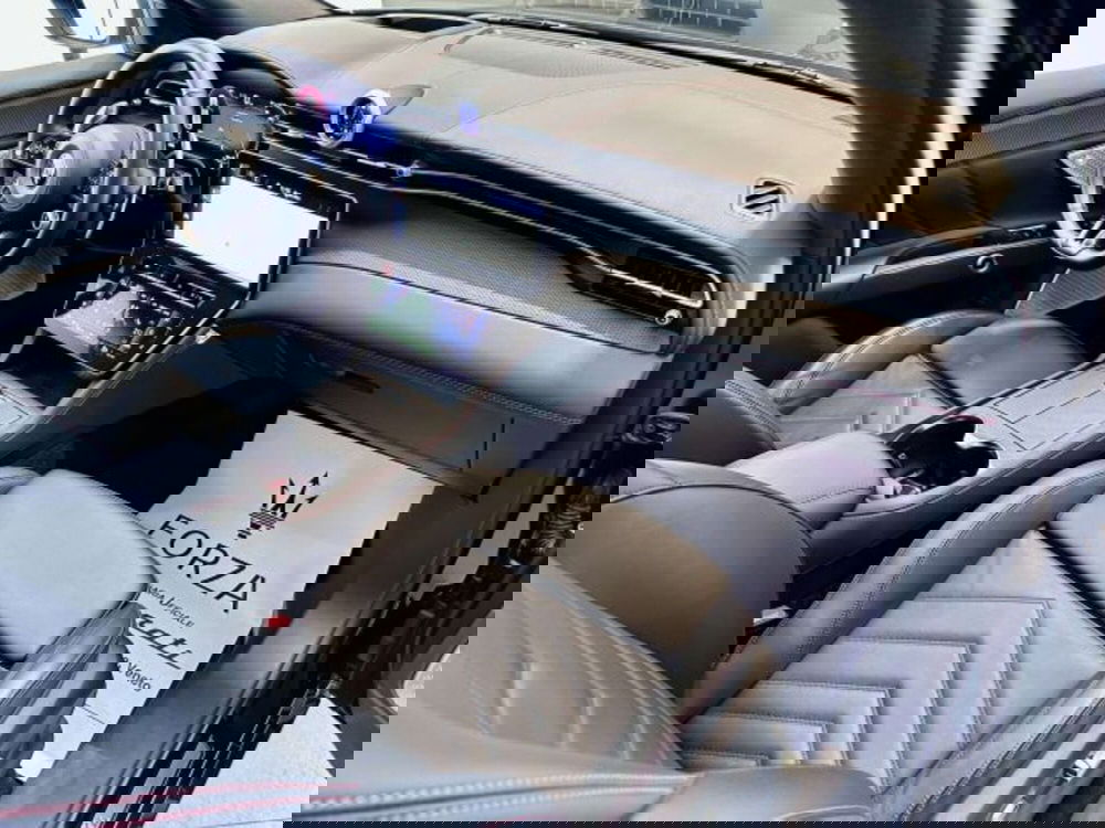 Maserati Grecale usata a Torino (12)