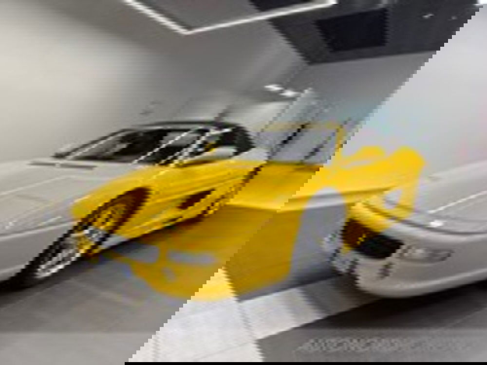 Ferrari F355 Spider usata a Udine