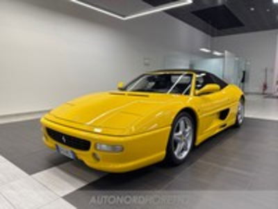 Ferrari F355 Spider F1 Spider del 1997 usata a Reana del Rojale