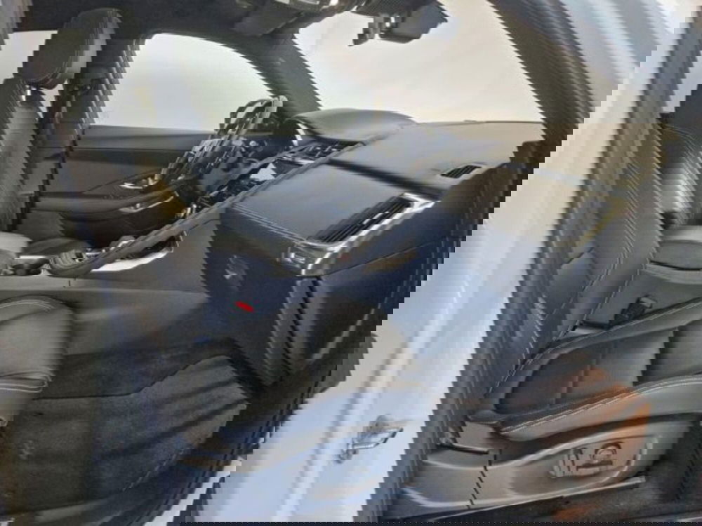 Jaguar E-Pace usata a Modena (3)