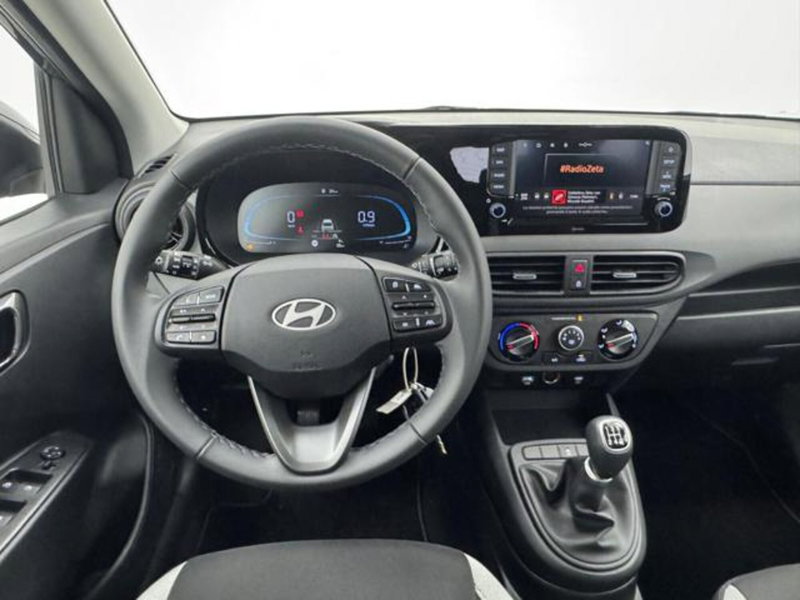 Hyundai i10 nuova a Como (10)