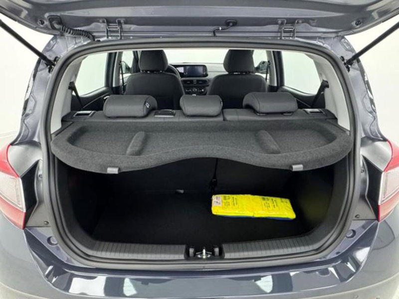 Hyundai i10 nuova a Como (17)