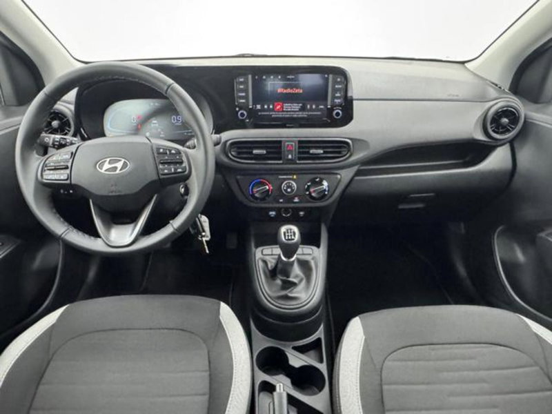 Hyundai i10 nuova a Como (4)