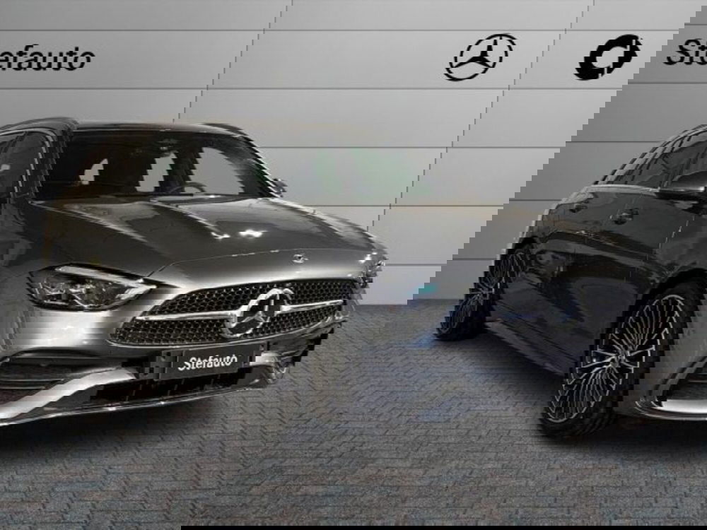 Mercedes-Benz Classe C Station Wagon nuova a Bologna