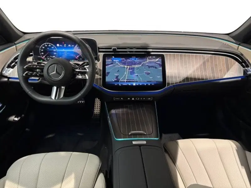 Mercedes-Benz Classe E Station Wagon nuova a Bologna (13)