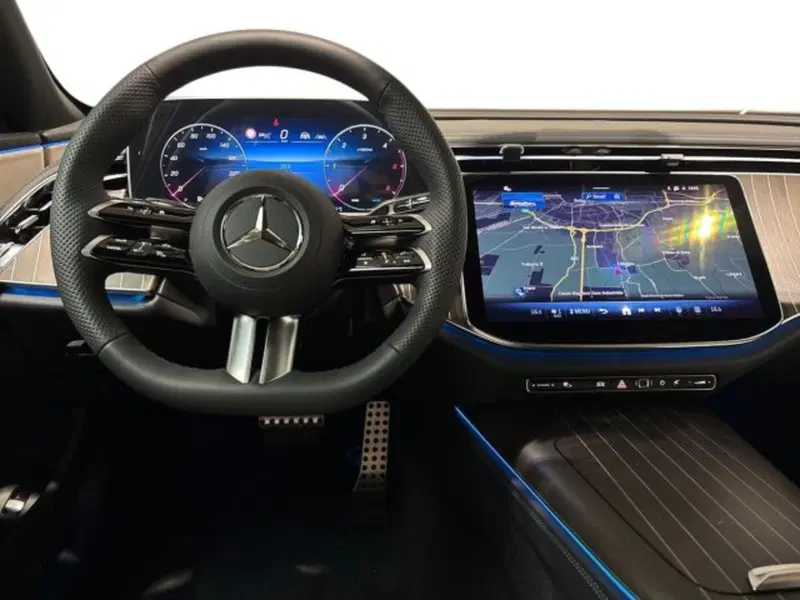 Mercedes-Benz Classe E Station Wagon nuova a Bologna (14)