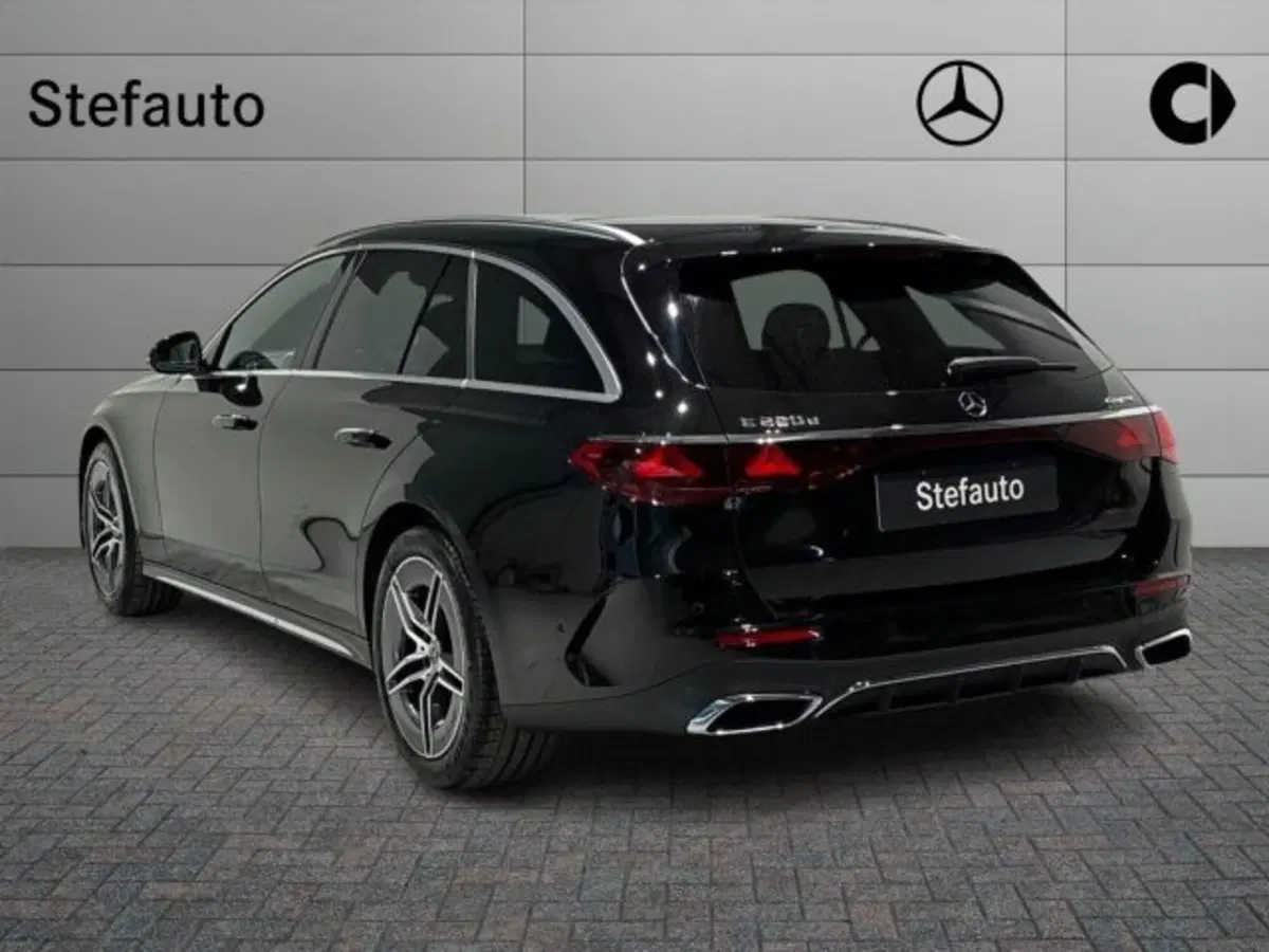 Mercedes-Benz Classe E Station Wagon nuova a Bologna (5)