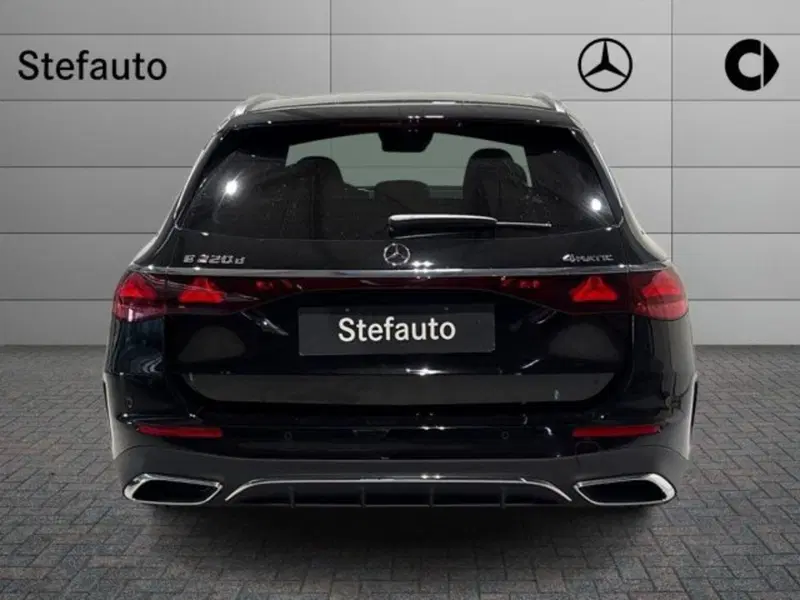 Mercedes-Benz Classe E Station Wagon nuova a Bologna (6)