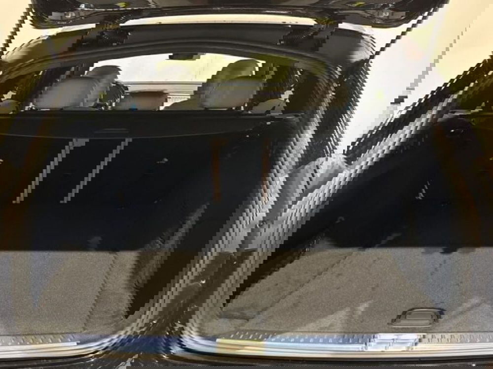 Mercedes-Benz Classe E Station Wagon nuova a Bologna (7)