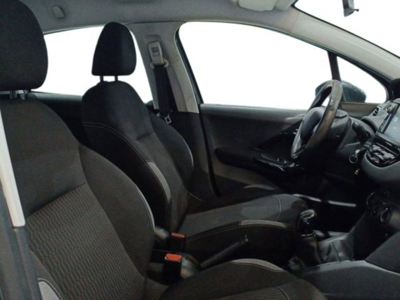 Peugeot 208 usata a Catania (10)