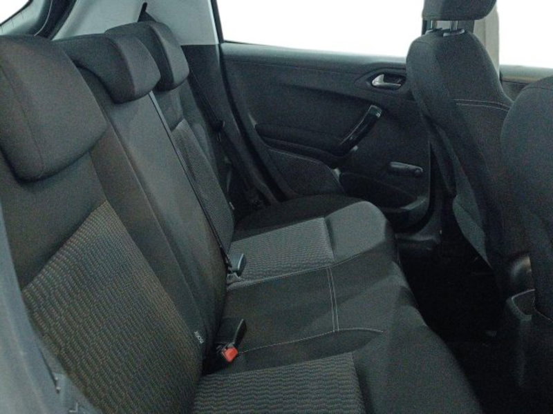 Peugeot 208 usata a Catania (11)