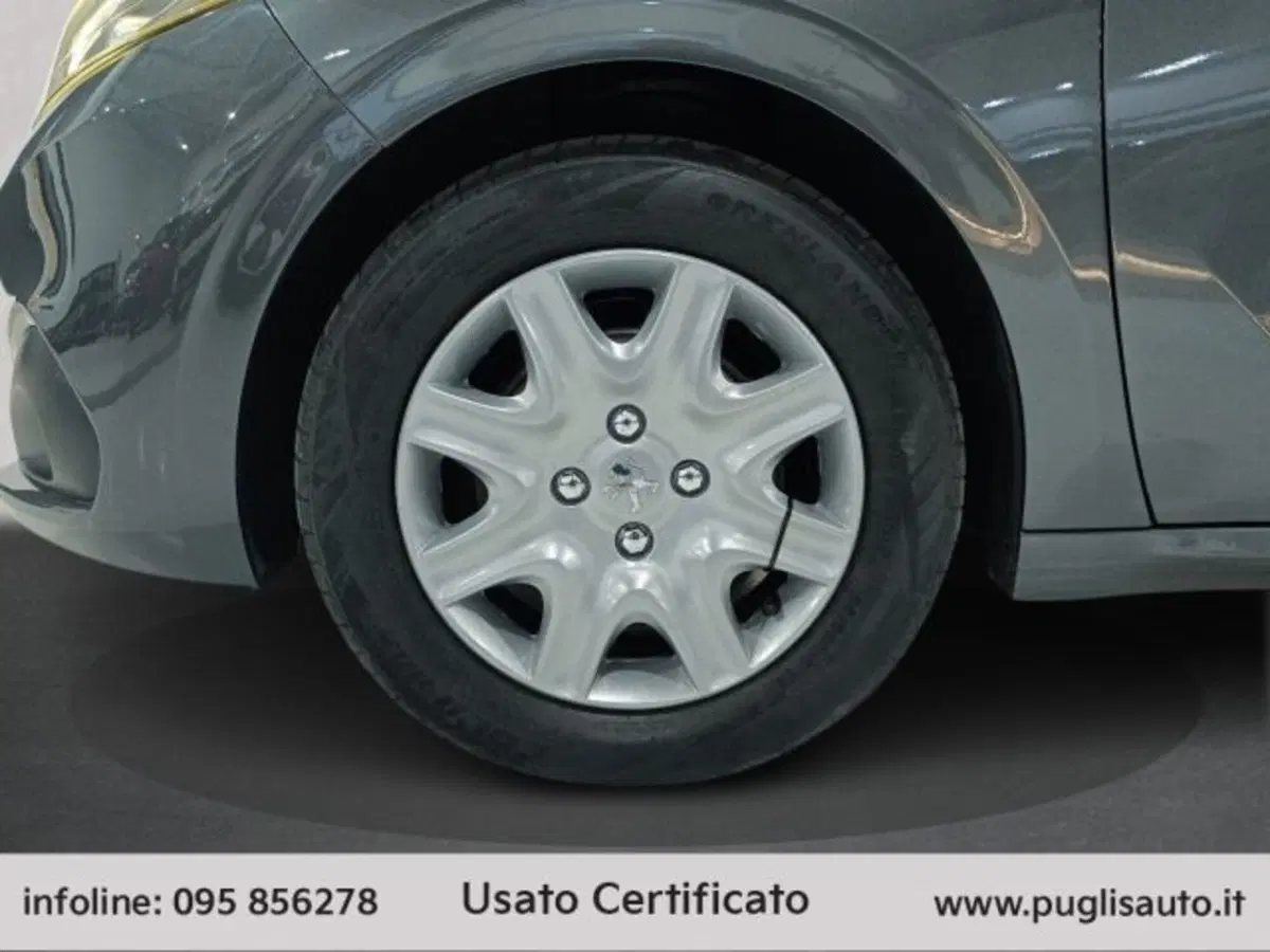 Peugeot 208 usata a Catania (14)
