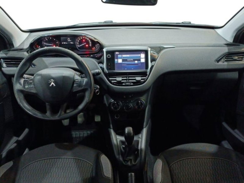 Peugeot 208 usata a Catania (7)