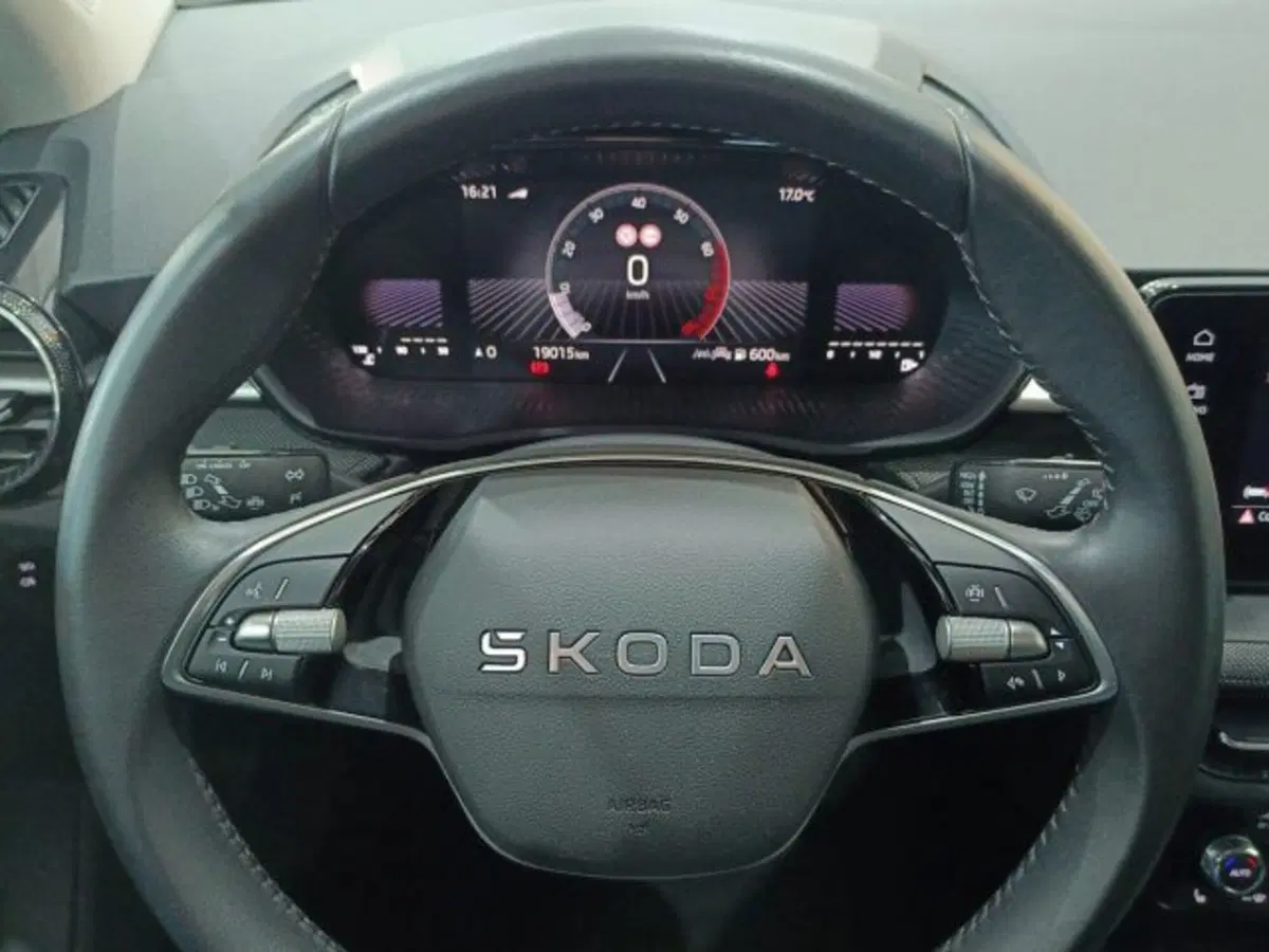 Skoda Fabia usata a Catania (17)
