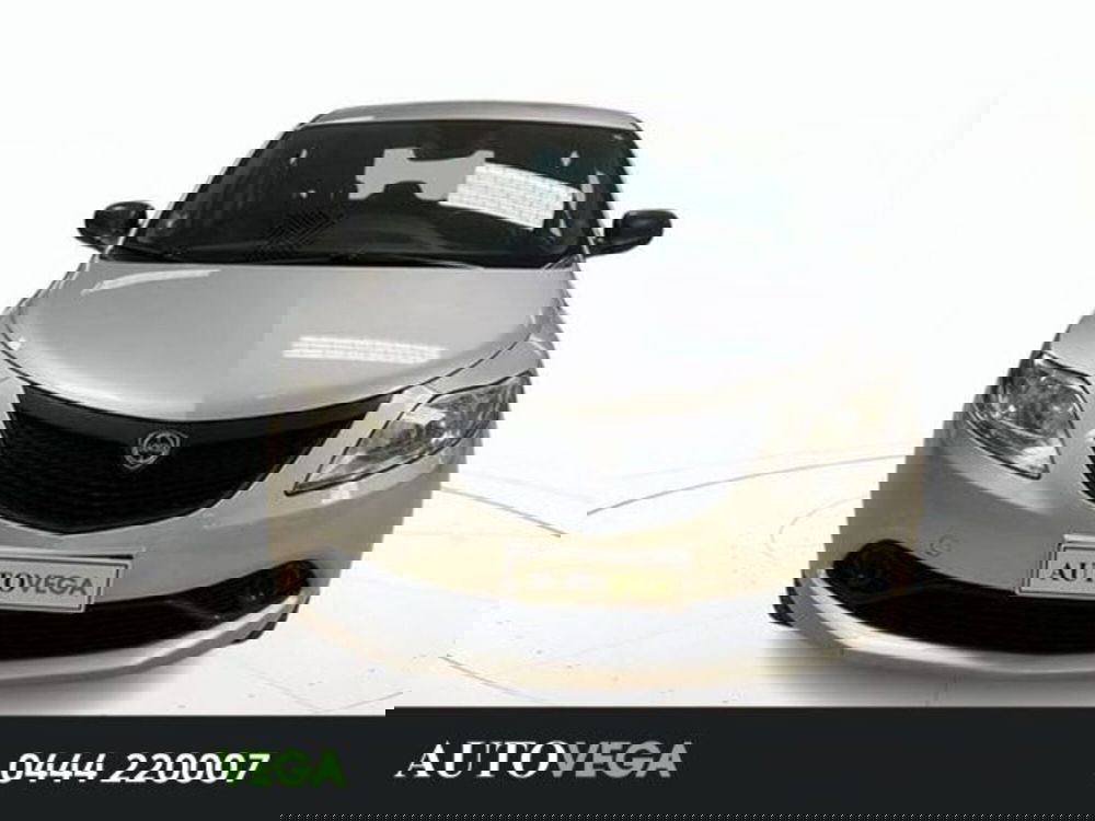 Lancia Ypsilon usata a Vicenza (2)