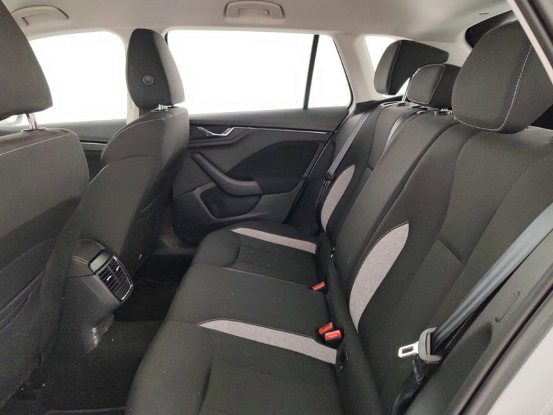 Skoda Kamiq usata a Massa-Carrara (10)