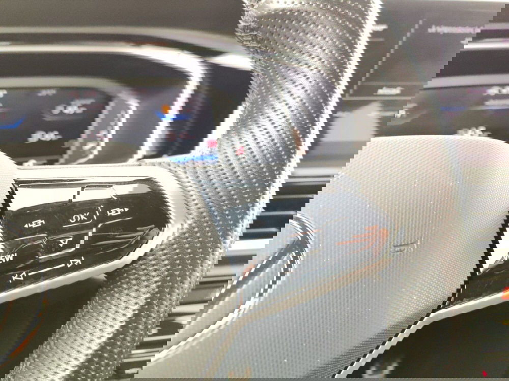 Volkswagen T-Roc usata a Massa-Carrara (13)