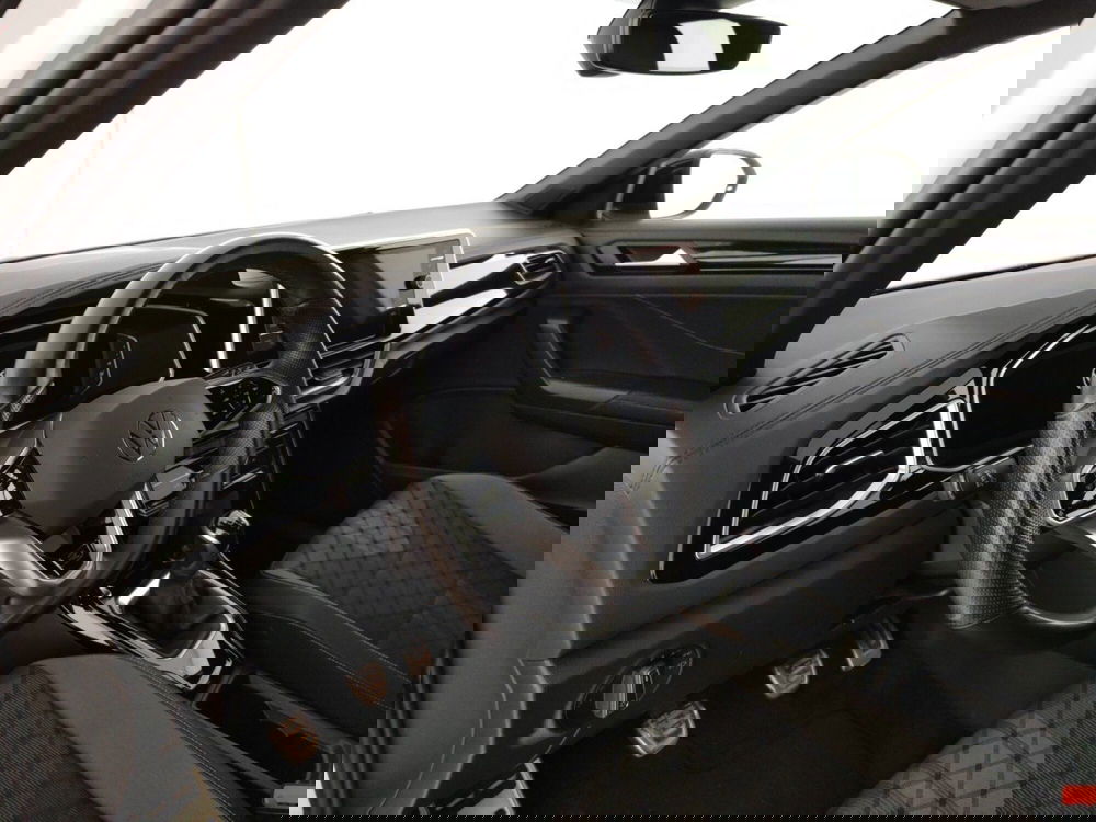 Volkswagen T-Roc usata a Massa-Carrara (8)