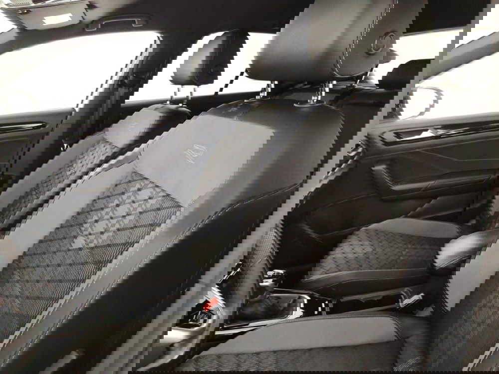 Volkswagen T-Roc usata a Massa-Carrara (9)