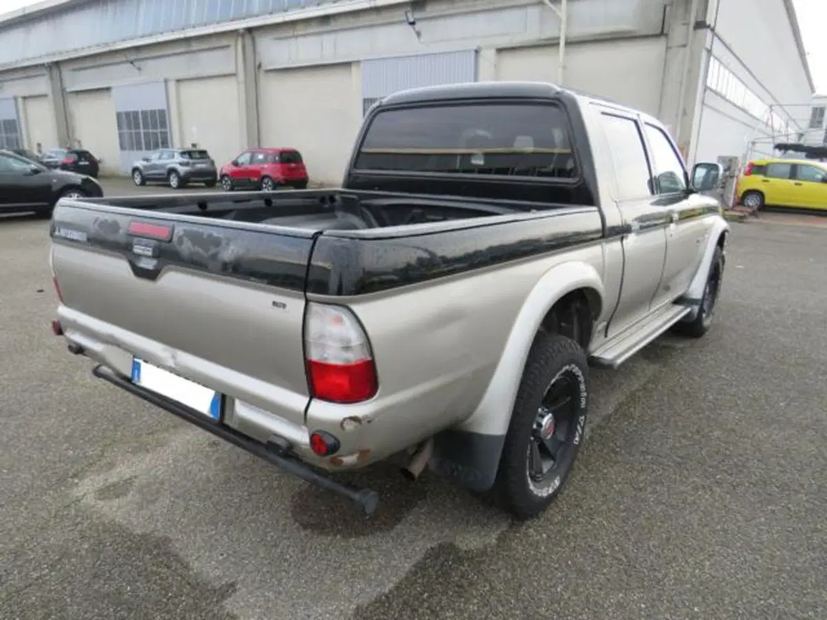 Mitsubishi L200 usata a Lodi (7)
