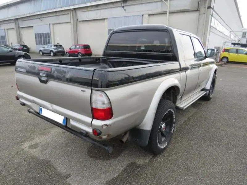 Mitsubishi L200 usata a Lodi (7)