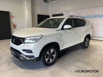 Ssangyong Rexton 2.2 4WD Dream del 2019 usata a Modugno