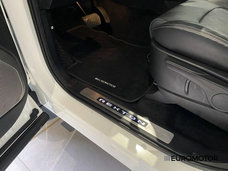 Ssangyong Rexton usata a Bari (14)