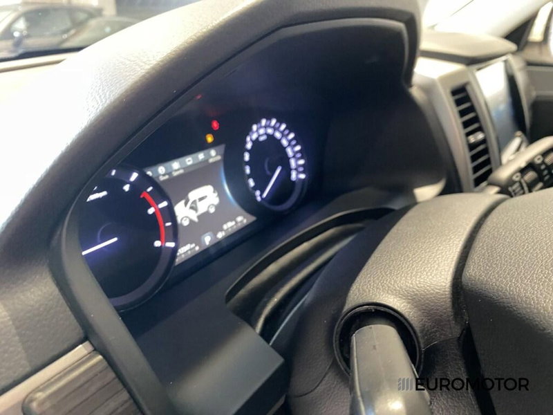 Ssangyong Rexton usata a Bari (15)