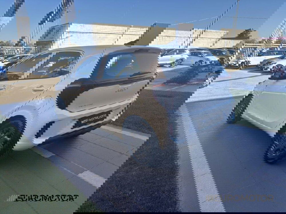 Kia Picanto usata a Bari (7)