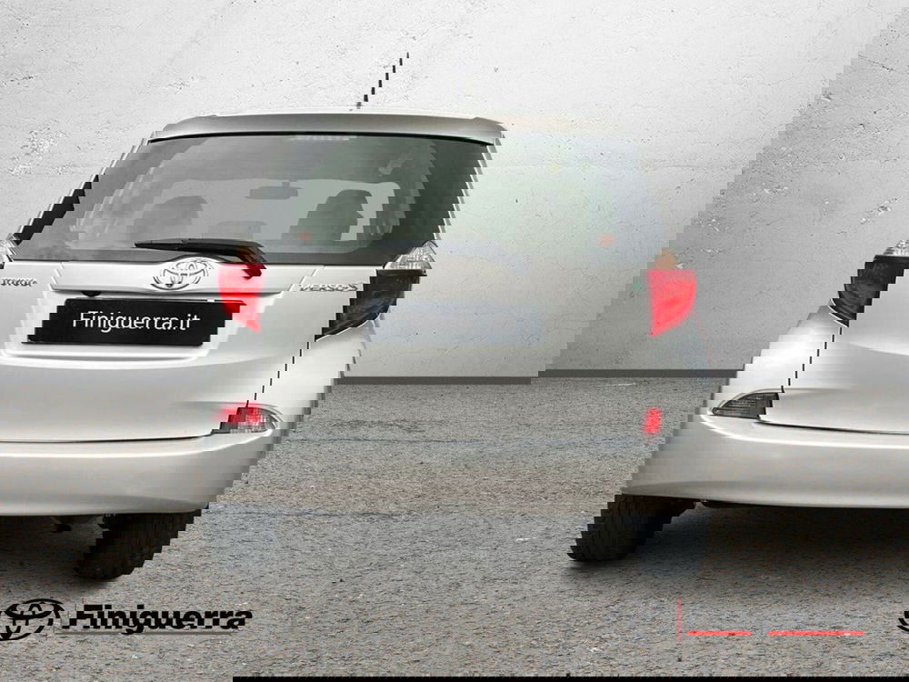 Toyota Verso-S usata a Sondrio (3)