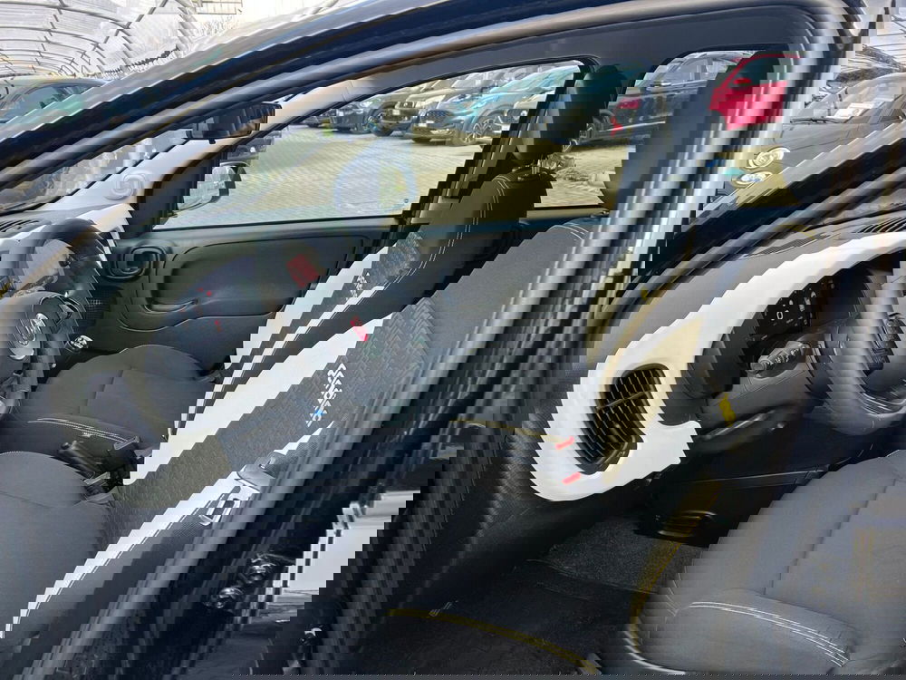 Fiat Panda Cross usata a Milano (12)