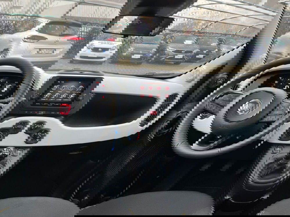 Fiat Panda Cross usata a Milano (16)