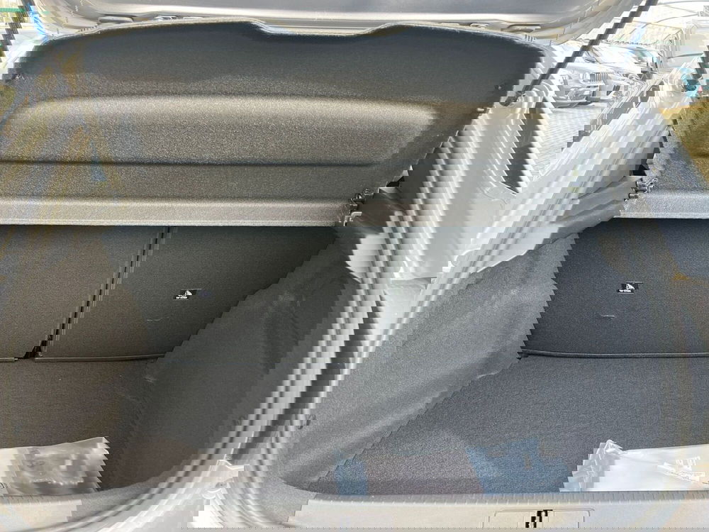 Lancia Ypsilon nuova a Milano (12)