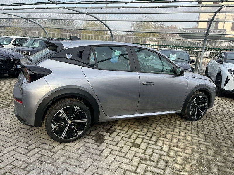 Lancia Ypsilon nuova a Milano (6)