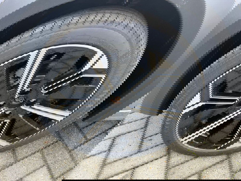 Lancia Ypsilon nuova a Milano (7)