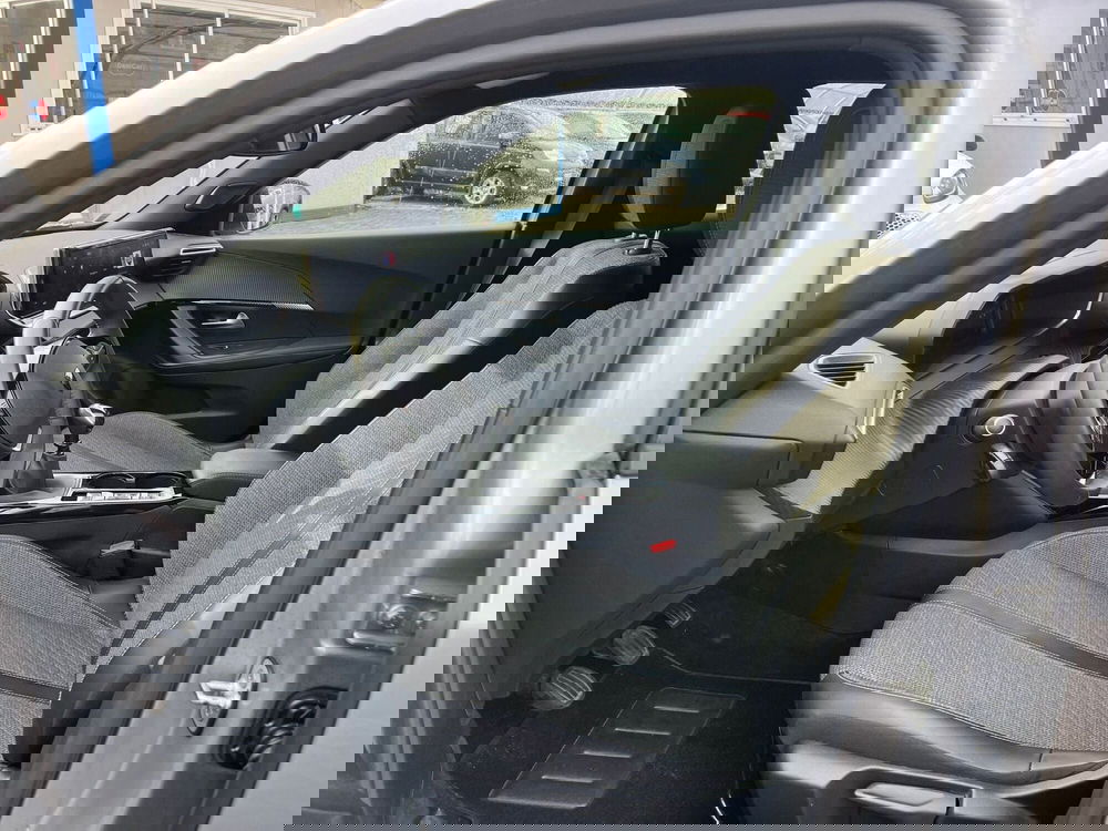 Peugeot 2008 usata a Milano (13)