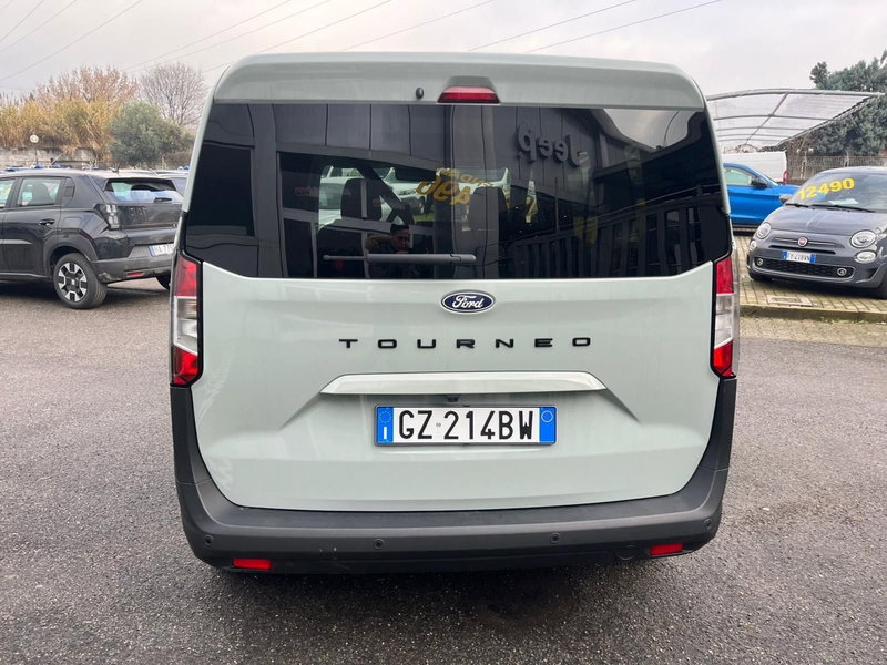 Ford Tourneo Courier usata a Milano (11)