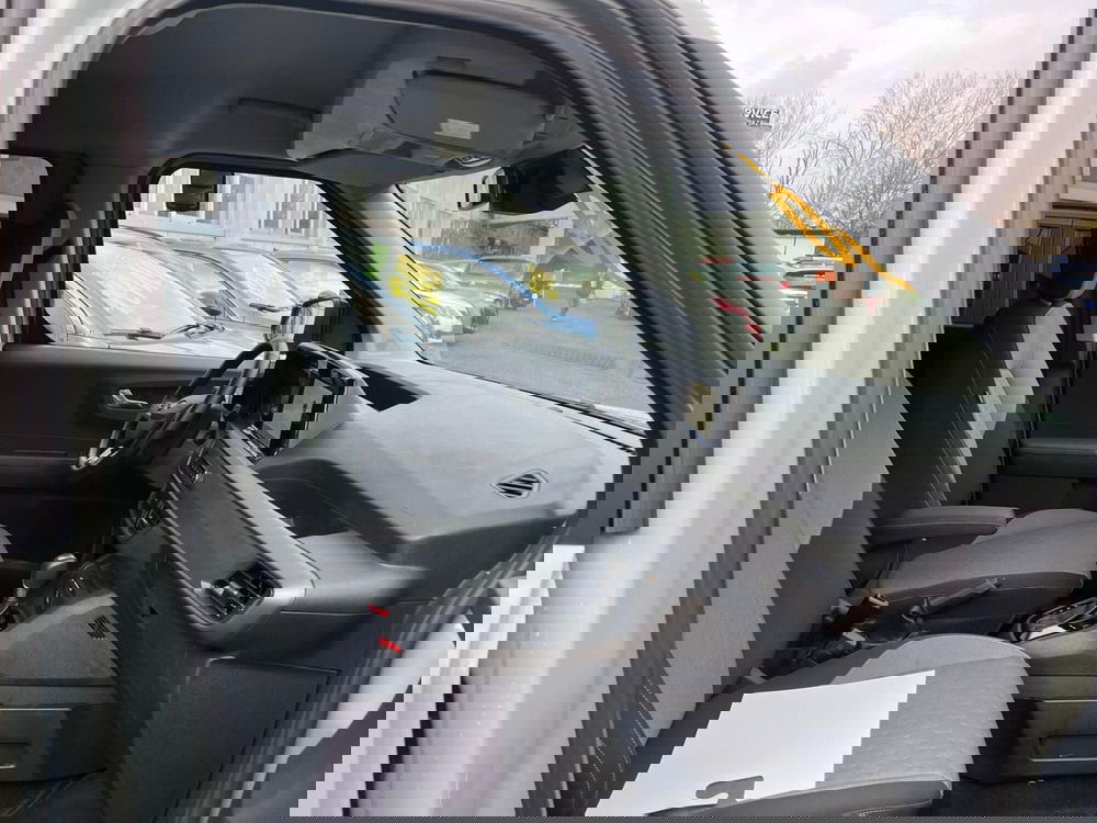 Ford Tourneo Courier usata a Milano (15)